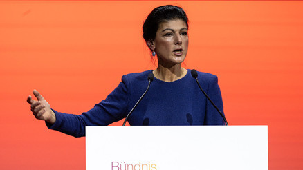 ‘Rusya’ya yaptırımlar kalksın, Amerikalılar evine dönsün’