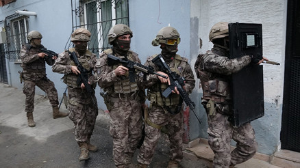 Manisada DEAŞ operasyonu: 23 şüpheli yakalandı
