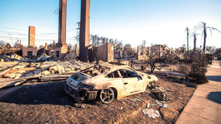 Los Angeles yangını nasıl başladı Havai fişek şüphesi