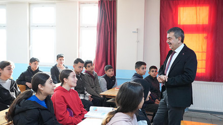 Köy okullarına sürpriz ziyaret