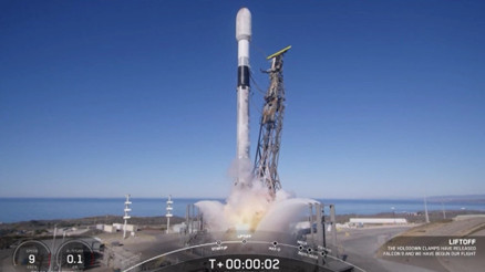 Fergani Uzayın ilk uydusu uzaya fırlatıldı İşte o anlar... Selçuk Bayraktardan ilk açıklama