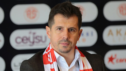 Antalyasporda Emre Belözoğlu dönemi başladı: Alex ile görüşeceğim