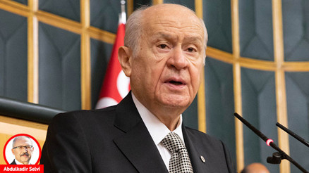 Barış isteyenle barış savaş isteyenle savaş