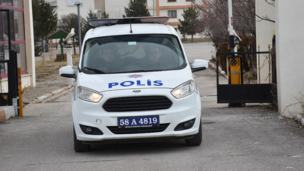 Üniversite öğrencisi kaldığı yurdun banyosunda ölü bulundu