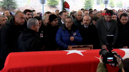 Kartalkayada otel yangınında hayatını kaybeden Alp Mercan için cenaze töreni düzenlendi