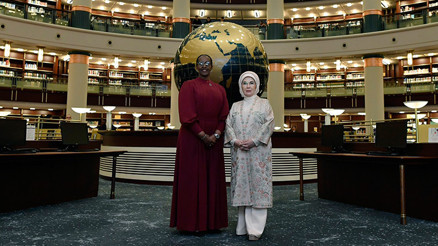 Emine Erdoğan, Ruanda Cumhurbaşkanının eşi Jeannette Kagame ile bir araya geldi Emine Erdoğan, Ruanda Cumhurbaşkanının eşi Jeannette Kagame ile bir araya geldi