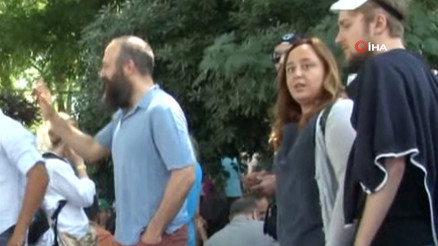 Menajer Ayşe Barım’ın Gezi olaylarına katıldığı görüntüler ortaya çıktı Menajer Ayşe Barım’ın Gezi olaylarına katıldığı görüntüler ortaya çıktı