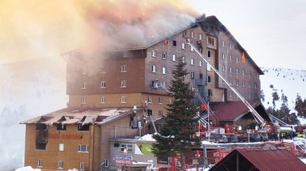 İtfaiyenin tespit ettiği eksikliklere ‘masraflı olur’ demişler İtfaiyenin tespit ettiği eksikliklere ‘masraflı olur’ demişler