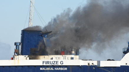 Samsun Limanında korkutan gemi yangını