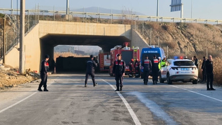 Denizli Valisi Ömer Faruk Coşkun: Maalesef 4 vefatımız var, 19 yaralımız olduğunu tespit ettik