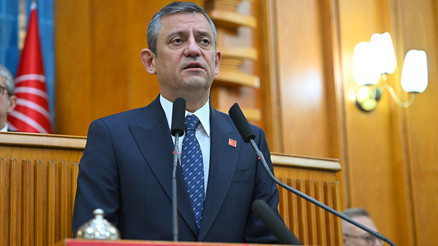 Özgür Özelden teğmenlerin ihraç edilmesine ilişkin açıklama