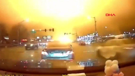 ABD’de uçak kazası kamerada Düşen uçak bölgede hasara yol açtı