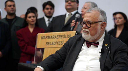 Prof. Dr. Şengör, beklenen İstanbul depremi için Deprem konusunda gerçekçi olmak zorundayız diyerek uyardı: Marmara’da 7 metre tsunami dalgası olabilir