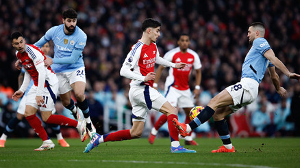 Arsenal, Manchester Cityi darmadağın etti: 5-1