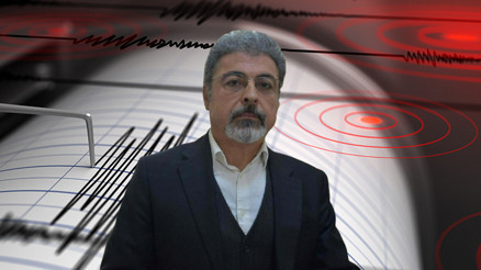 Ege Denizinde 400ün üzerinde deprem Uzman isimden dikkat çeken değerlendirme: Volkanik aktivite başlangıcını gösteriyor