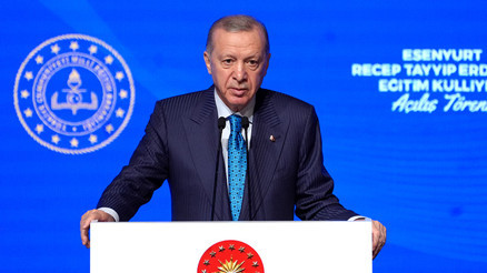 Cumhurbaşkanı Erdoğan: Öğretmenlere saldırılarda ceza arttı