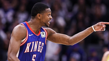 San Antonio Spurs, DeAaron Foxu kadrosuna kattı