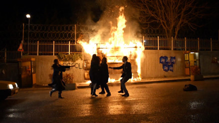 Annem Ankara yürekler dokundu Zuhalin bir yanı sevgi bir yanı korku