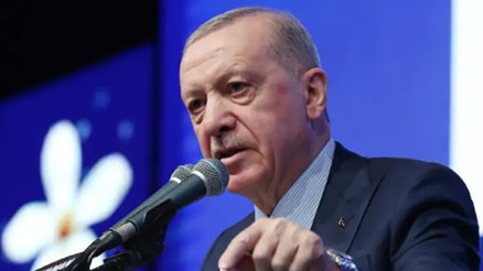 Cumhurbaşkanı Erdoğan: Deprem bölgesini ayağa kaldırıyoruz Cumhurbaşkanı Erdoğan: Deprem bölgesini ayağa kaldırıyoruz