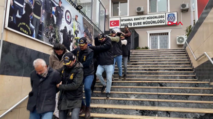 İstanbul’da ucuz araç vaadiyle vatandaşları 60 milyon lira dolandıran çete çökertildi: 10 gözaltı