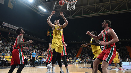 Karşıyaka, Mersinde avantajını koruyamadı