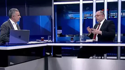 Tarihçi yazar Erhan Afyoncudan dikkat çeken yorum: Türkiye bir kabusâ gidiyor