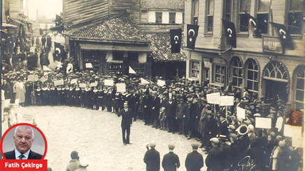 Anadolu’dan 3 muhteşem kadın hikâyesi... Köyde erkek kalmayınca şehitleri kadınlar gömdü