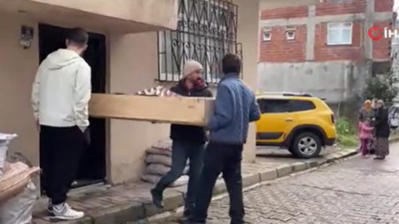 13 yaşındaki kız çocuğu yatağında ölü bulundu