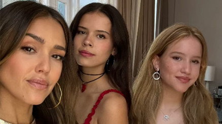 Aşk kırıntılarına karnı tok Boşanma davasını açtı, çocuklarına sarıldı