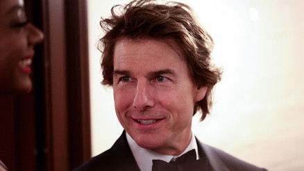 Ölmekten de değil bir tek yaşlanmaktan korkuyor… Yüzüne yine bir şeyler olmuş