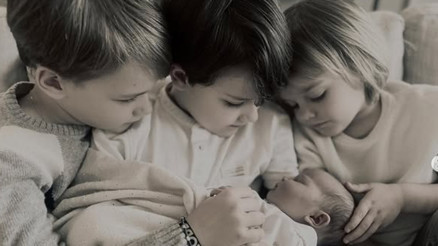 Üç erkek ve bir kız oldu... Bu defter kapandı... Değişik bir isim koymuşlar, dedesi öğrenemedi