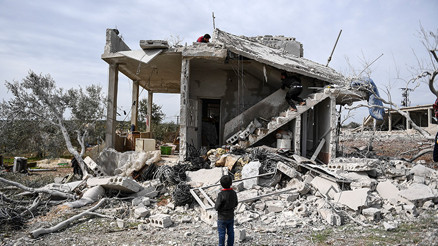 Suriye’nin yeniden inşası için bir araya geldiler