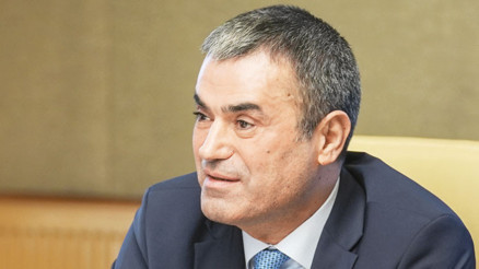 Çifte standart var ana akım günah keçisi