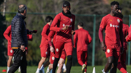 Galatasarayın Rizespor maçı kamp kadrosu açıklandı