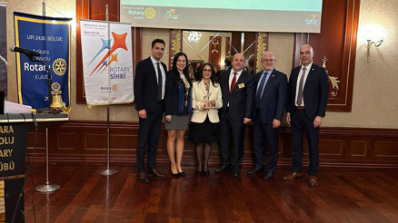 Hande Öztürk’e Rotary’den Aile ve Toplum Hizmet Ödülü