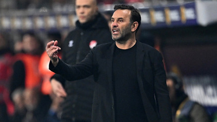 Alkmaar maçına dörtlü savunmayla başlanmalı