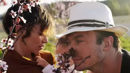 İki çocuk, çeşit çeşit 20 tane hayvan... Ünlü aşıkların köy hayatı