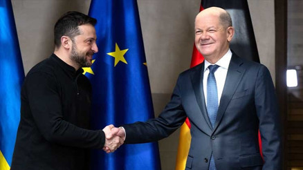 Scholz’dan Zelenskiy’e destek sözü: ‘Adil, kapsamlı ve kalıcı bir barış sağlanıncaya kadar devam edeceğiz’