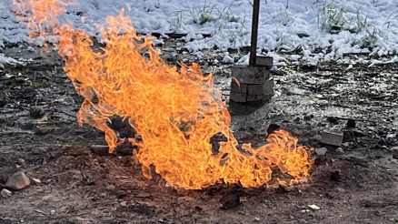 5 gün oldu, hala sönmedi Arazinin ortasında yanan gaz araştırılıyor