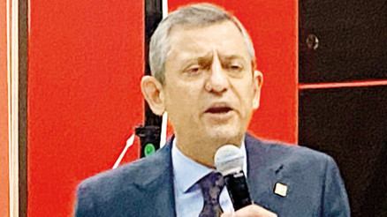 CHP lideri Özel: Muhalefet değil iktidar partisiyiz