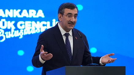 Cevdet Yılmaz: Bazı çevreler, sürekli Diyanet İşleri Başkanlığımızı hedef alıyor Cevdet Yılmaz: Bazı çevreler, sürekli Diyanet İşleri Başkanlığımızı hedef alıyor