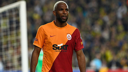 Ryan Babel, Galatasaraya hakem yardım etti sözlerine açıklık getirdi: Yanlış anlaşılma var