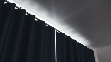 Ne alakası var demeyin... Evinizdeki perdeler bile çok kritik bir rol oynuyor Sadece 1 ayda yarattığı fark inanılmaz Ne alakası var demeyin... Evinizdeki perdeler bile çok kritik bir rol oynuyor Sadece 1 ayda yarattığı fark inanılmaz