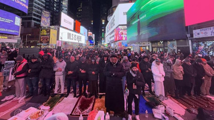 ABDde ramazan coşkusu: Teravih namazı ve Filistine destek