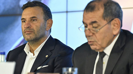 Okan Buruk, Başkan Dursun Özbek ile görüşme odasına Lucas Torreiranın doğum günü partisi sonrası...