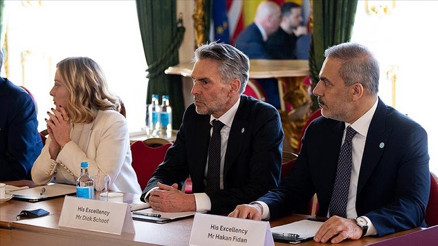 Ukrayna krizinde Türkiyenin rolü: Stratejik konumunu güçlendiriyor