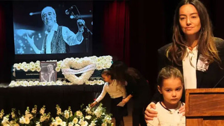 Türkü Akbayramdan babası Edip Akbayrama duygusal veda: Hoşça kal babacığım