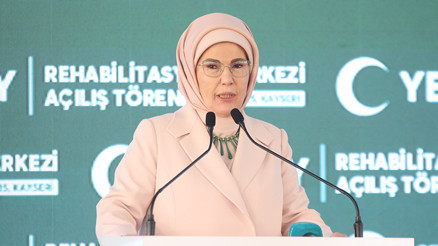 Emine Erdoğan: Çocuklarımızı bu dijital dadıların elinden kurtaralım