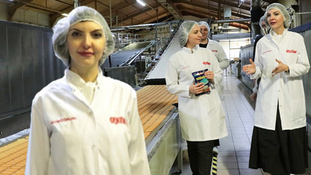 90lı yıllarda bebe bisküvisinin reklam yüzüydü... Firmanın direktörü oldu