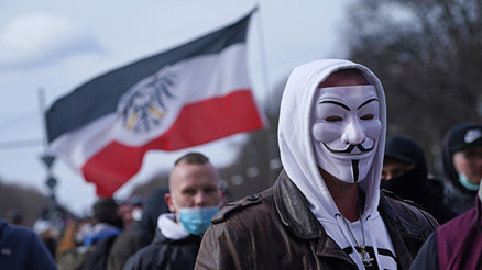 Mahkeme darbecilere acımadı